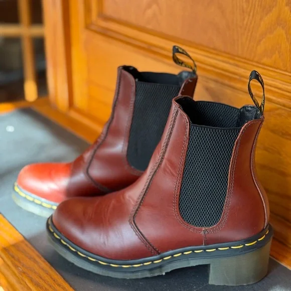Dr. Martens Heeled Chelsea Boots - size 7 - Picture 5 of 13